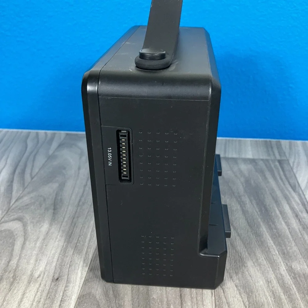 SMATREE‎ SP180 PORTABLE CHARGING STATION FOR DJI MAVIC PRO DRONE BATTERY, BLACK